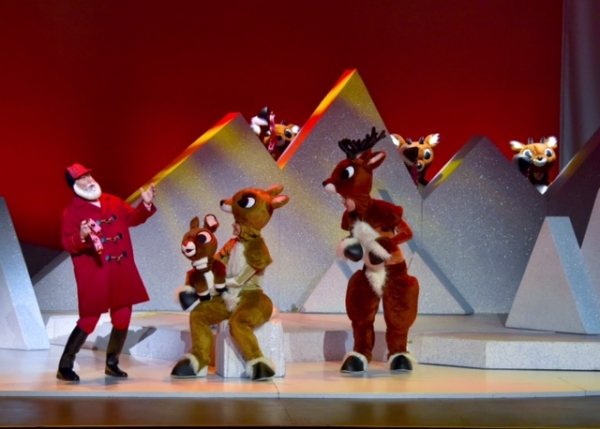 Photo Flash: Sneak Peek at 'RUDOLPH THE RED-NOSED REINDEER' at the Majestic Theatre 