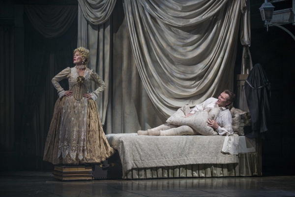 Photo Flash: Sneak Peek at A CHRISTMAS CAROL at Milwaukee Rep Image