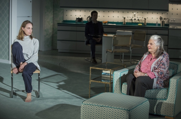 Photo Flash: First Look at Lois Smith in Pulitzer Prize Finalist MARJORIE PRIME Off-Broadway Image
