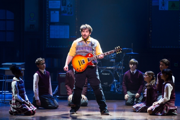 Alex Brightman and the kids of School of Rock - The Musical  Photo