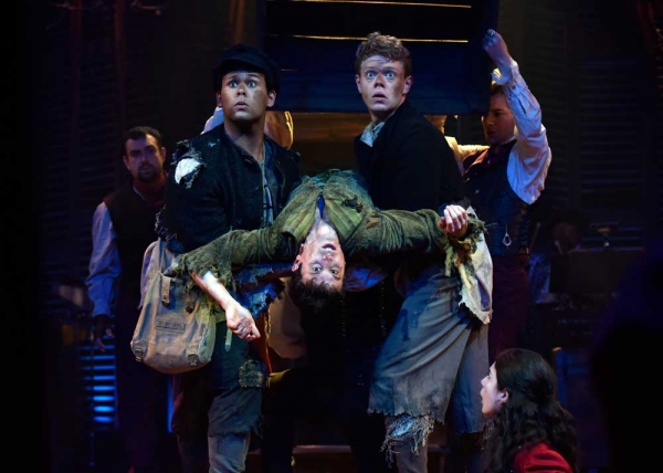 Photo Flash: Spend the Holidays in Neverland! First Look at PETER AND THE STARCATCHER at Orlando Shakespeare 