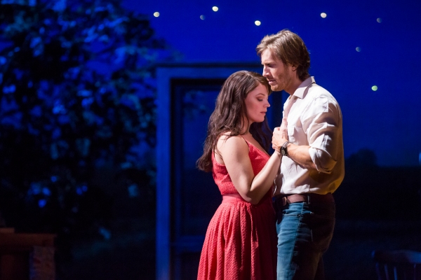 Photo Flash: First Look at Elizabeth Stanley & Andrew Samonsky in THE BRIDGES OF MADISON COUNTY Tour! Image