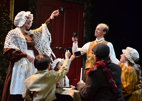 Photo Flash: First Look at Eddie Curry and More in Beef & Boards' A CHRISTMAS CAROL Image