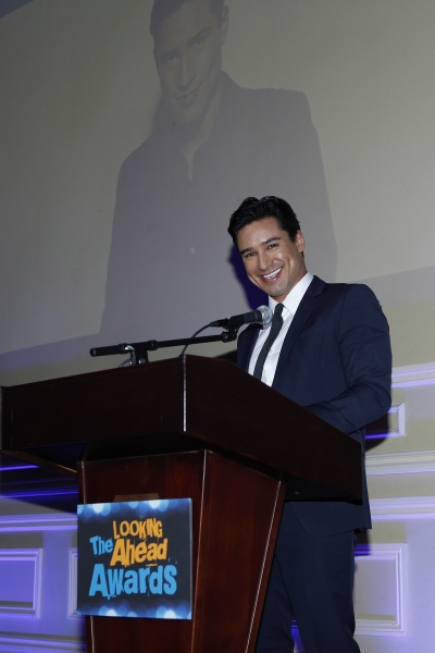 LOS ANGELES - DEC 3: Mario Lopez at the The Actors Fundï�¿½s Looking Ahead Awards a Photo