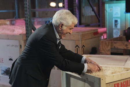 Photo Flash: Dick Van Dyke Hosts ABC's Broadcast of Disney Classic MARY POPPINS Tonight Image