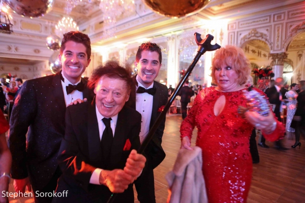 Photo Coverage: Howie Mandel Stars in American Humane Associations LADY IN RED Gala Image