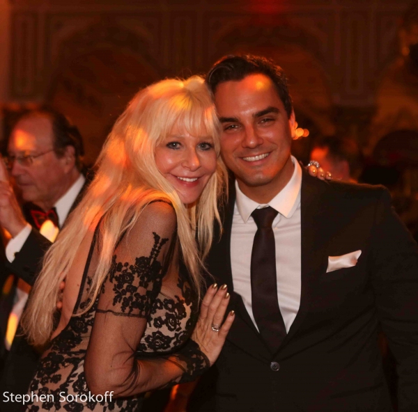 Photo Coverage: Howie Mandel Stars in American Humane Associations LADY IN RED Gala Image
