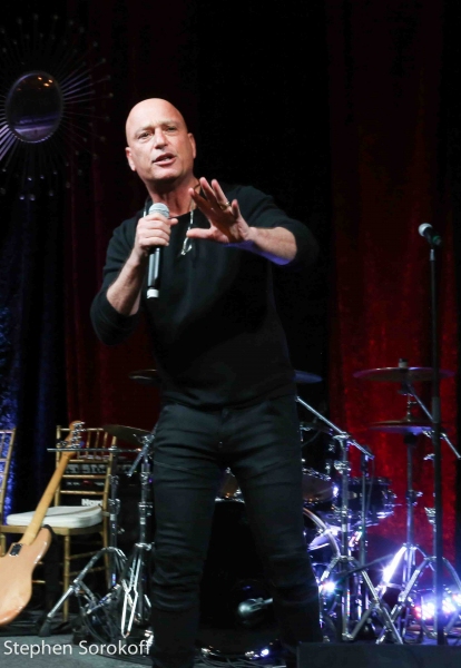 Photo Coverage: Howie Mandel Stars in American Humane Associations LADY IN RED Gala Image