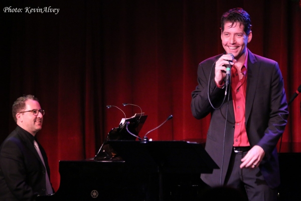 Photo Flash: PHANTOM's James Barbour Brings Musical Extravaganza to Birdland Image