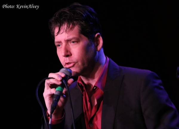 Photo Flash: PHANTOM's James Barbour Brings Musical Extravaganza to Birdland Image