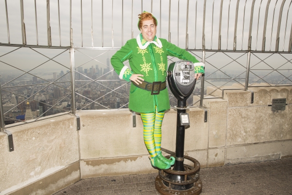 Photo Flash: ELF's Eric Petersen & Veronica Kuehn Visit Empire State Building Image