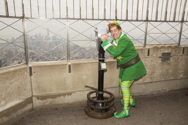 Photo Flash: ELF's Eric Petersen & Veronica Kuehn Visit Empire State Building Image