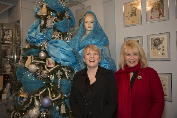 Photo Flash: Child Stars & Moms from Stage, TV & Film Gather at Hollywood Museum Image