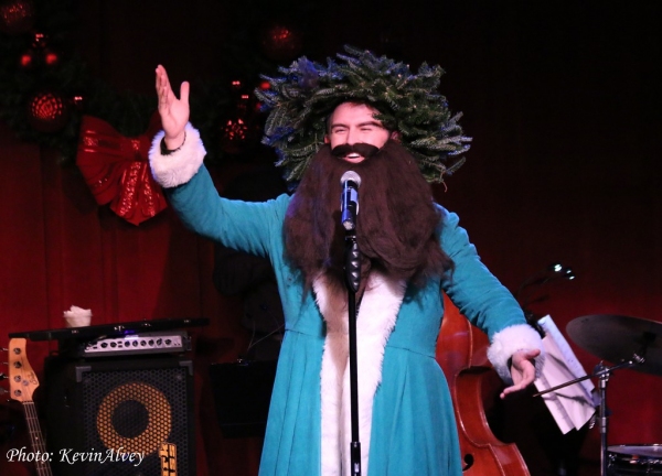 Photo Flash: Daniel Reichard Performs UNDER THE MISTLETOE! at Birdland 