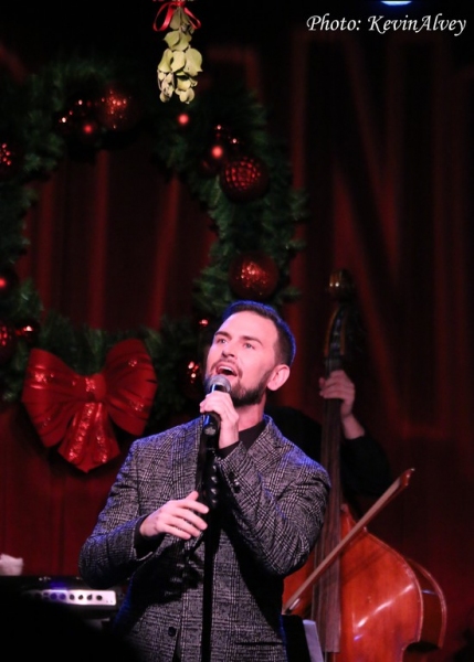 Photo Flash: Daniel Reichard Performs UNDER THE MISTLETOE! at Birdland Image