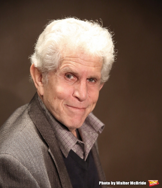 Photo Coverage: Tony Roberts Reads from DO YOU KNOW ME? at The Drama Book Shop Image