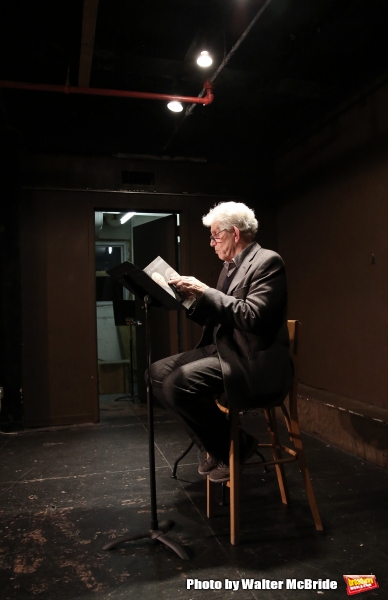 Photo Coverage: Tony Roberts Reads from DO YOU KNOW ME? at The Drama Book Shop Image