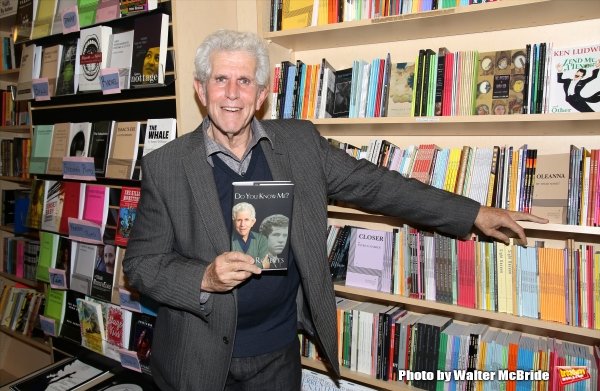 Photo Coverage: Tony Roberts Reads from DO YOU KNOW ME? at The Drama Book Shop Image
