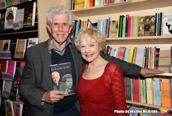 Photo Coverage: Tony Roberts Reads from DO YOU KNOW ME? at The Drama Book Shop Image