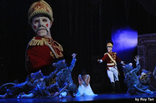 Photo Coverage: First Look at English National Ballet's NUTCRACKER at London Coliseum Image