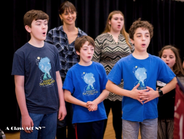 Photo Flash: Llewelyn Davies Boys of Broadway's FINDING NEVERLAND Teach Kids' Workshop in NYC Image