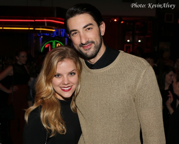Photo Flash: Apollo Link Brings Holiday Cheer to Birdland Image