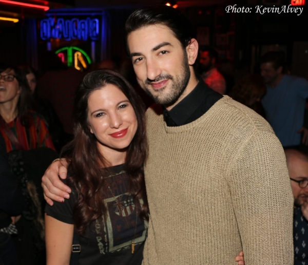 Photo Flash: Apollo Link Brings Holiday Cheer to Birdland Image
