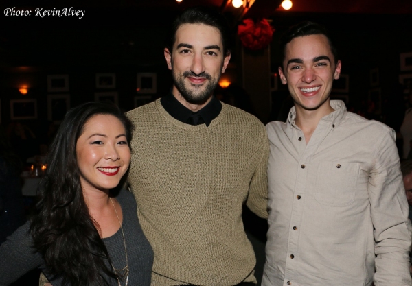 Photo Flash: Apollo Link Brings Holiday Cheer to Birdland Image