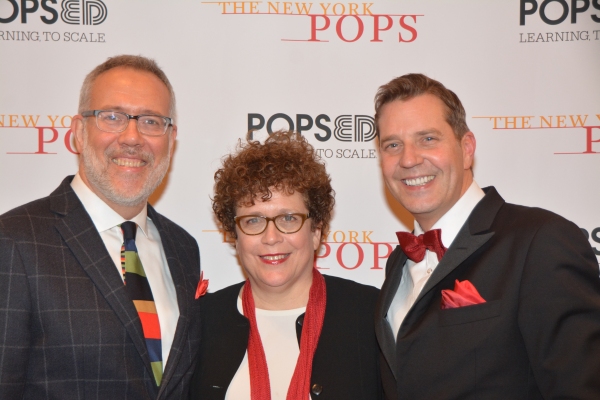 Photo Coverage: Stars Bring Holiday Cheer Backstage at New York Pops Carnegie Hall Concert  Image