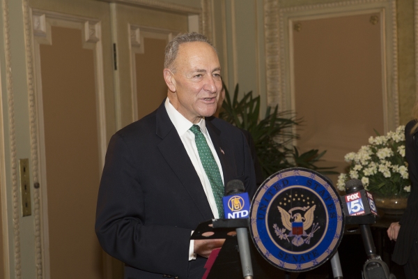 Photo Coverage: Senator Charles Schumer Celebrates Federal Tax Breaks for Broadway! Image