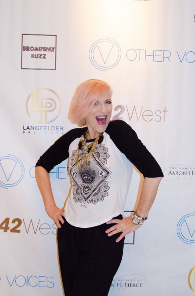 Photo Flash: Lisa Lampanelli Headlines Other Voices' BROADWAY HOLIDAY at 42West Image