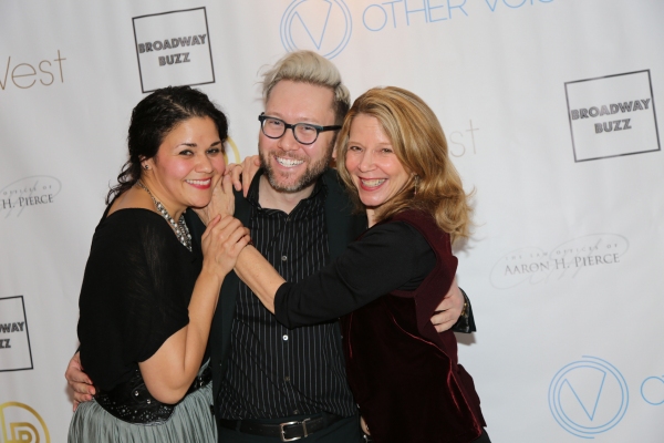 Photo Flash: Lisa Lampanelli Headlines Other Voices' BROADWAY HOLIDAY at 42West Image