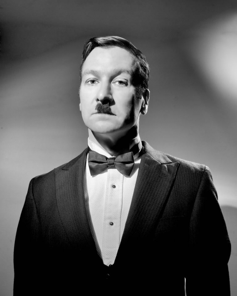 Photo Flash: 39 STEPS Company Takes Vintage Glamour Shots Image