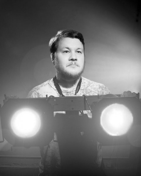 Photo Flash: 39 STEPS Company Takes Vintage Glamour Shots Image