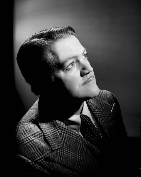Photo Flash: 39 STEPS Company Takes Vintage Glamour Shots Image
