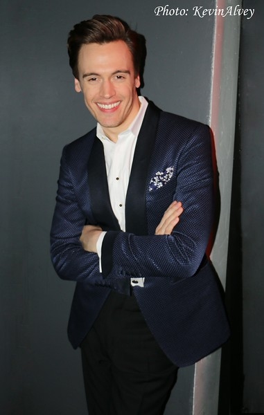 Photo Flash: Stage and Screen Star Erich Bergen Joins Jazz Pianist Angelo Di Loreto at Birdland Image