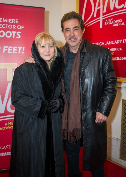 Joe Mantegna, Arlene Vrhel Photo