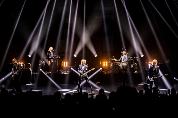 Photo Flash: Pop Sensations R5 Open New Year's Shows at The Venetian Las Vegas Image