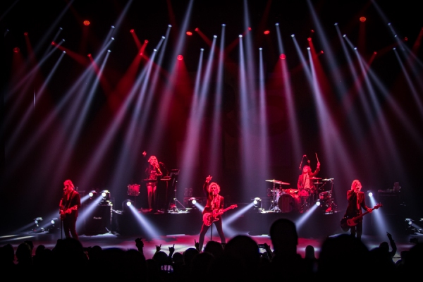 Photo Flash: Pop Sensations R5 Open New Year's Shows at The Venetian Las Vegas Image