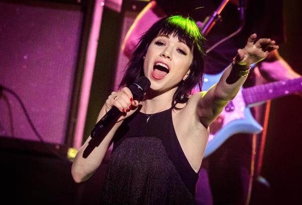 Photo Flash: GRAMMY Nominee and Stage Star Carly Rae Jepsen Kicks Off New Year's in Las Vegas Image
