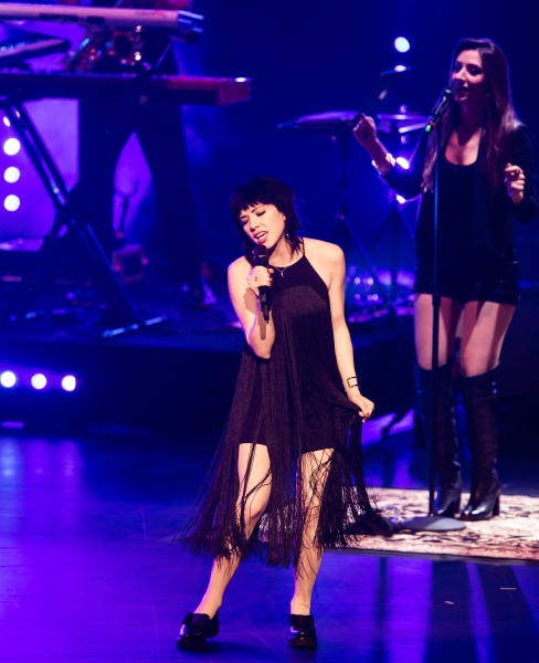 Photo Flash: GRAMMY Nominee and Stage Star Carly Rae Jepsen Kicks Off New Year's in Las Vegas Image