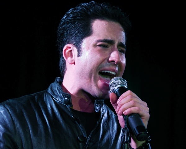 Photo Coverage: HAPPY NEW YEAR! John Lloyd Young Plays Sterling's Upstairs At The Federal Image