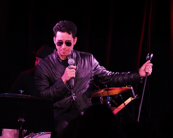 Photo Coverage: HAPPY NEW YEAR! John Lloyd Young Plays Sterling's Upstairs At The Federal Image