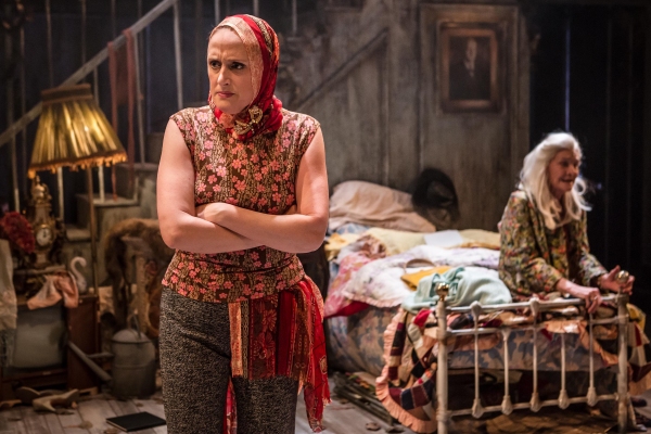 Photo Flash: First Look at Sheila Hancock and Jenna Russell in West End's GREY GARDENS 