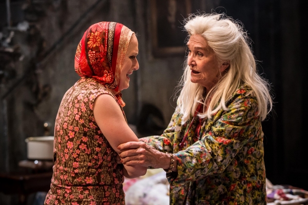 Photo Flash: First Look at Sheila Hancock and Jenna Russell in West End's GREY GARDENS Image