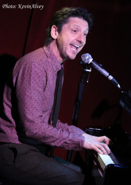 Photo Flash: Neil Bartram and Company Sing NEW SONGS FOR A NEW YEAR at Birdland Image