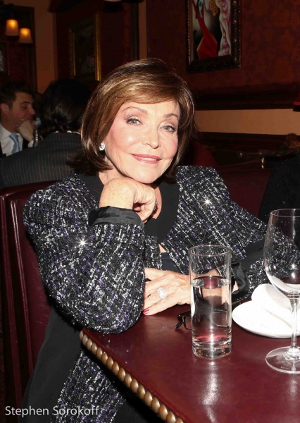Photo Coverage: Clive Davis, Joanna Carson Attend Lorna Luft's Performance at Feinstein's/54 Below Image