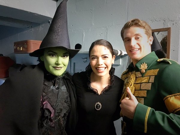 Photo Flash: Saturday Intermission Pics, 1/09- WICKED, AN AMERICAN IN PARIS, SOMETHING ROTTEN!, and Many More!  Image