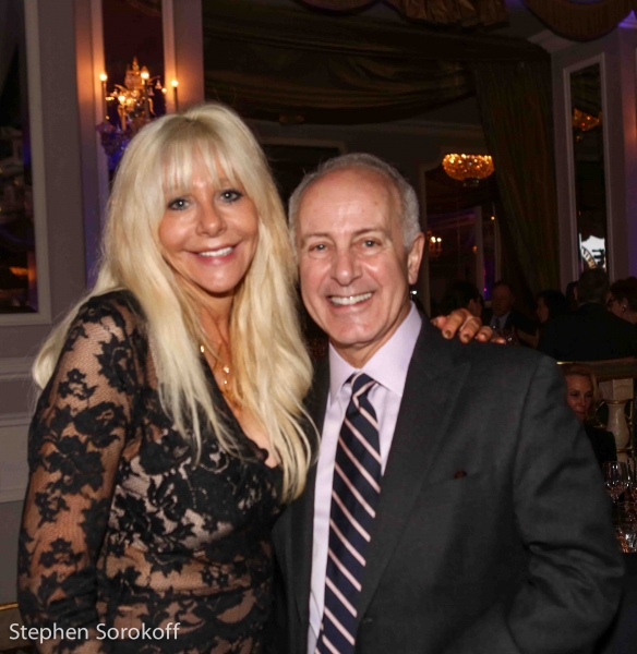 Photo Coverage: Dionne Warwick, Wayne Newton, Steve Tyrell, Robert Davi Perform at Friars Sinatra Celebration Image
