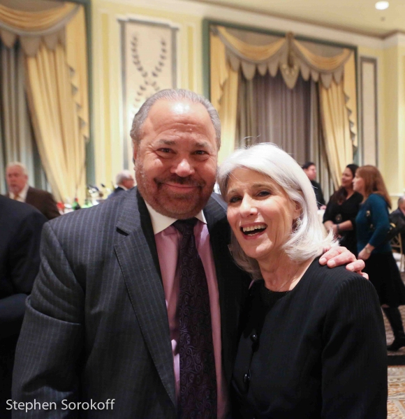 Photo Coverage: Dionne Warwick, Wayne Newton, Steve Tyrell, Robert Davi Perform at Friars Sinatra Celebration Image